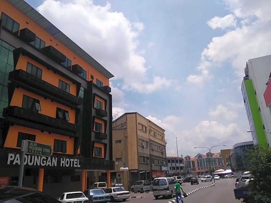 Padungan Hotel