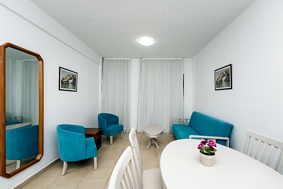 Photo 1 of 17 of Flora Hotel Apartment