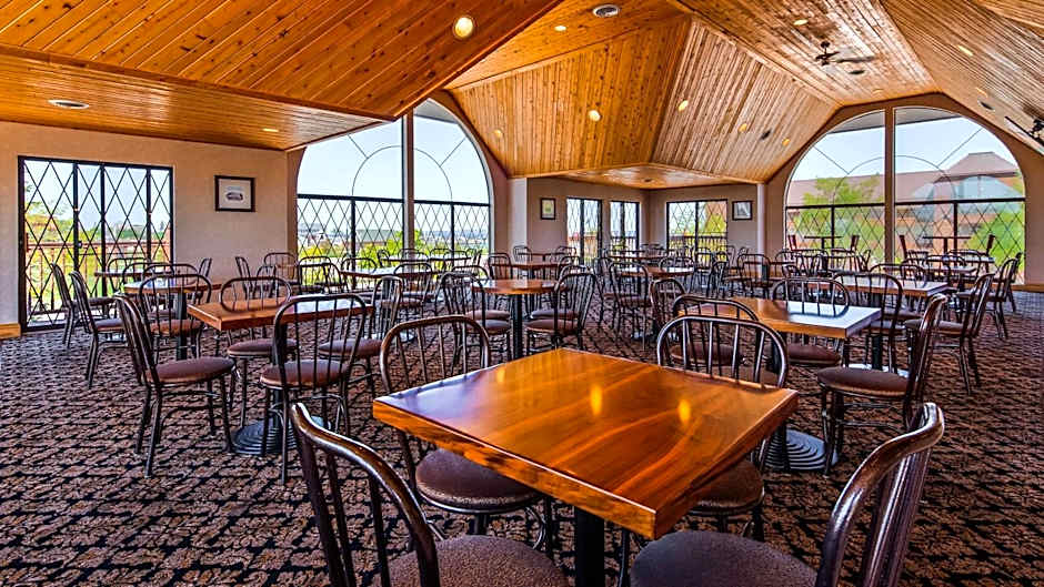 Best Western Plus Dockside Waterfront Inn