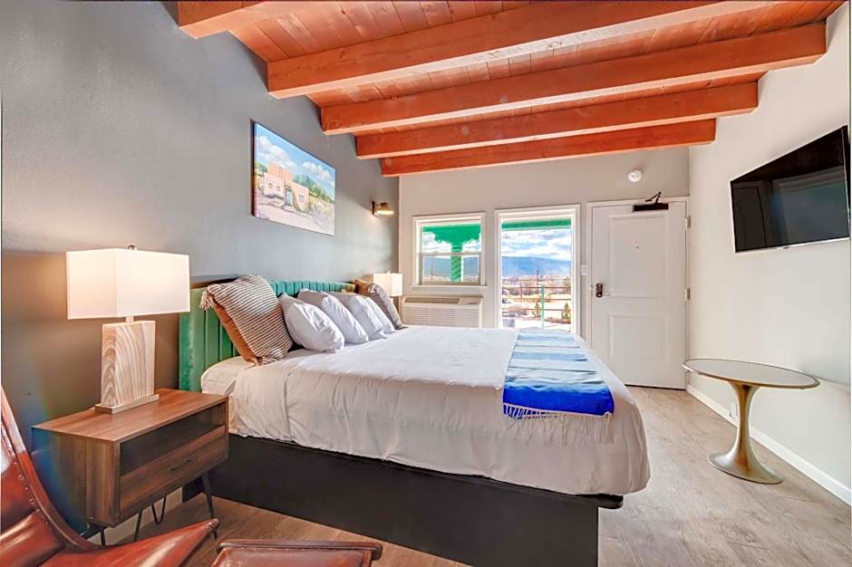Taos Motor Lodge