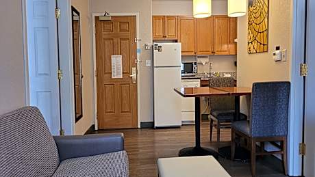 2 Bedroom Suite Mobility Accessible Roll In Shower
