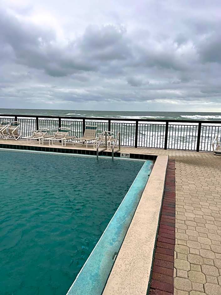 Coastal Condo on the beach at Ocean Trillium #501
