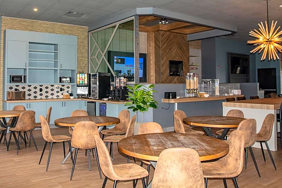 Travelodge by Wyndham Roberval