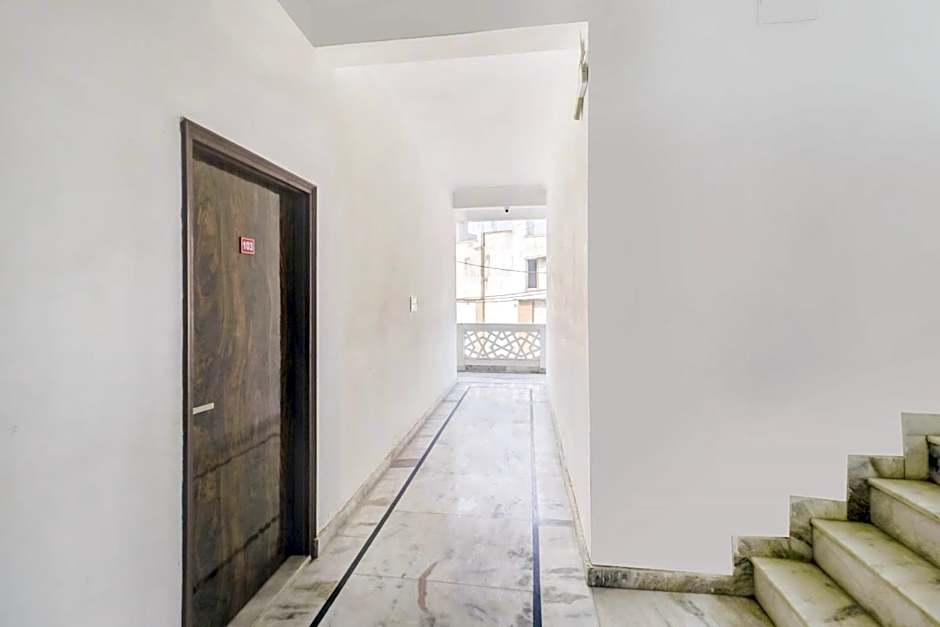 Collection O Bj Residency Near Botanic Garden Of Indian Republic