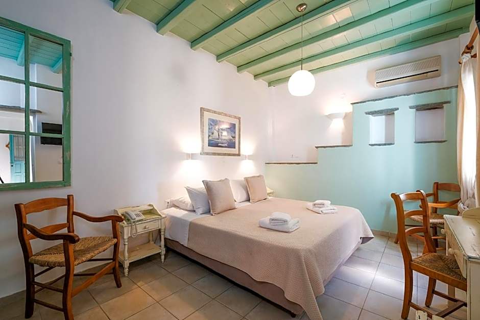 Golden Beach Studios & Suites