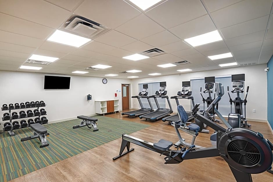 Holiday Inn Express and Suites Purcell By IHG
