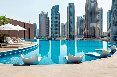 Jumeirah Living Marina Gate