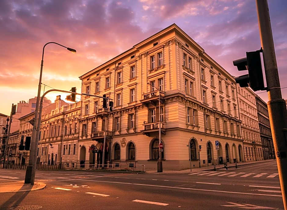 Hotel Praga 1885 by Wagnerstays