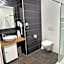 SQUARE HOTEL