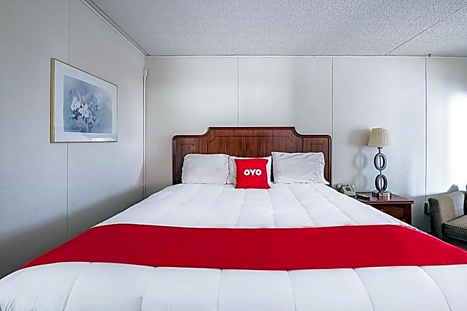 OYO Hotel Windmill Branson