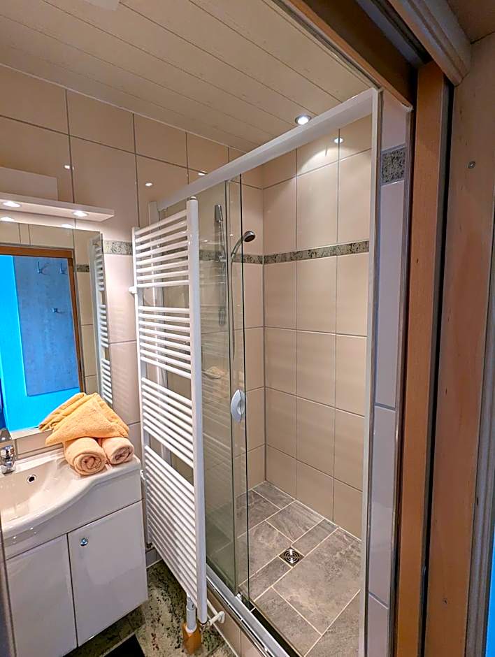 Waldgasthaus & Berghotel Steinerne Renne