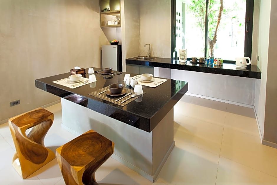 Villa Thalanena By The Beach