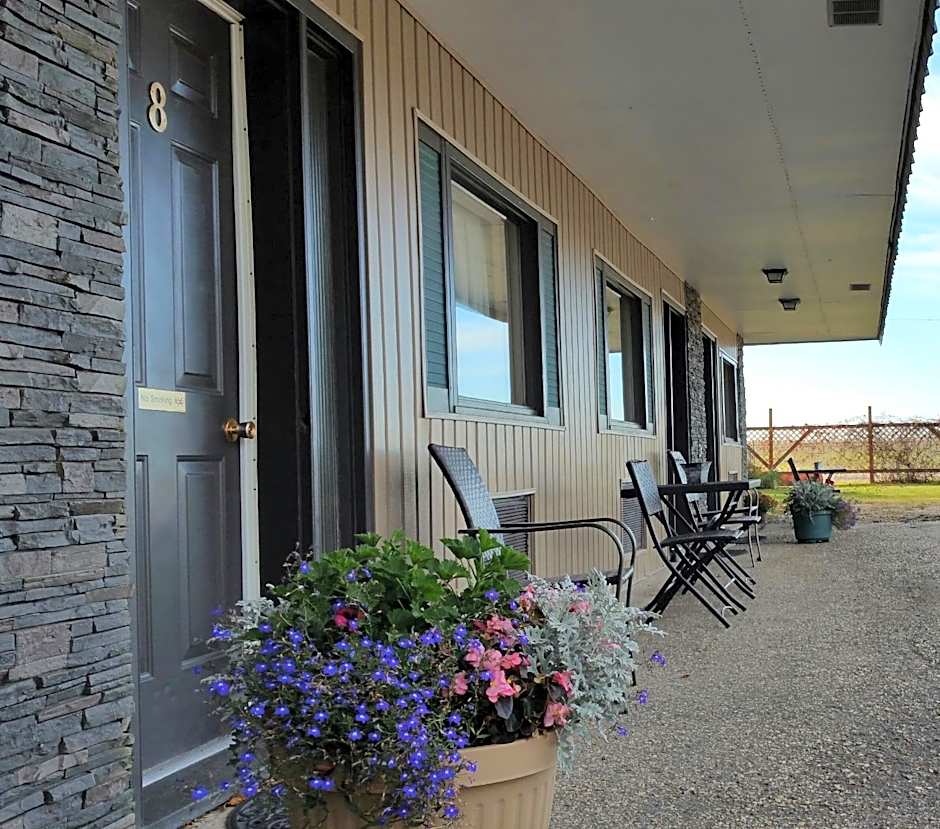 Maple Leaf Motel Emerson