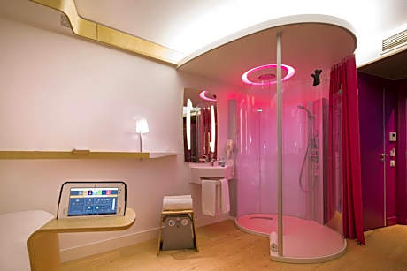 Two Connecting Double Rooms