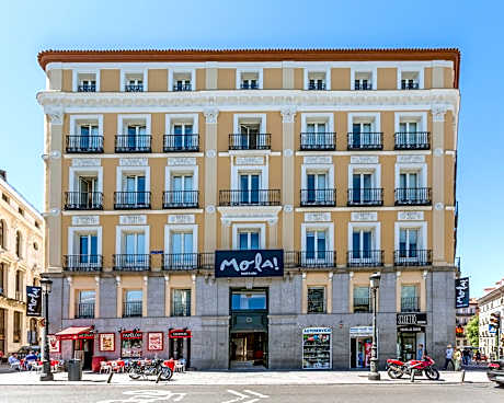 Mola Hostel