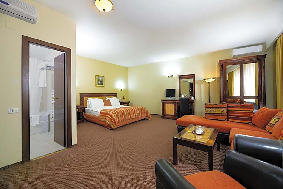 Atrium Hotel Ateneu City Center