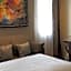 Sri U-Thong Grand Hotel