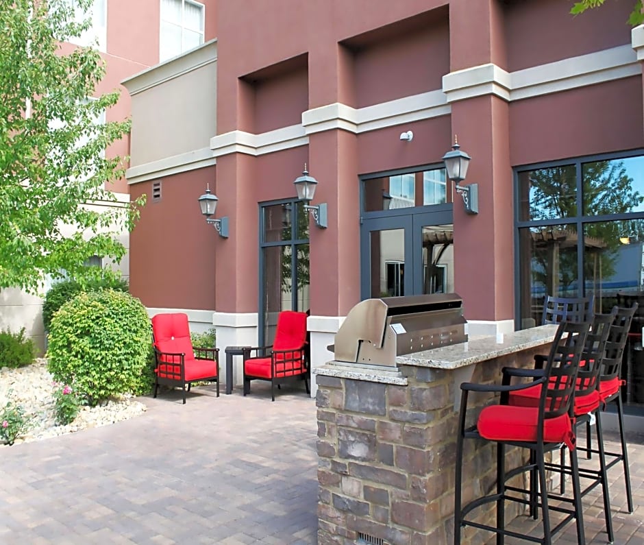 Homewood Suites By Hilton Bloomington