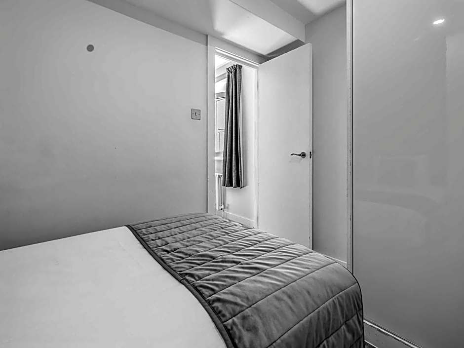 Chelsea Cloisters Serviced Apartments