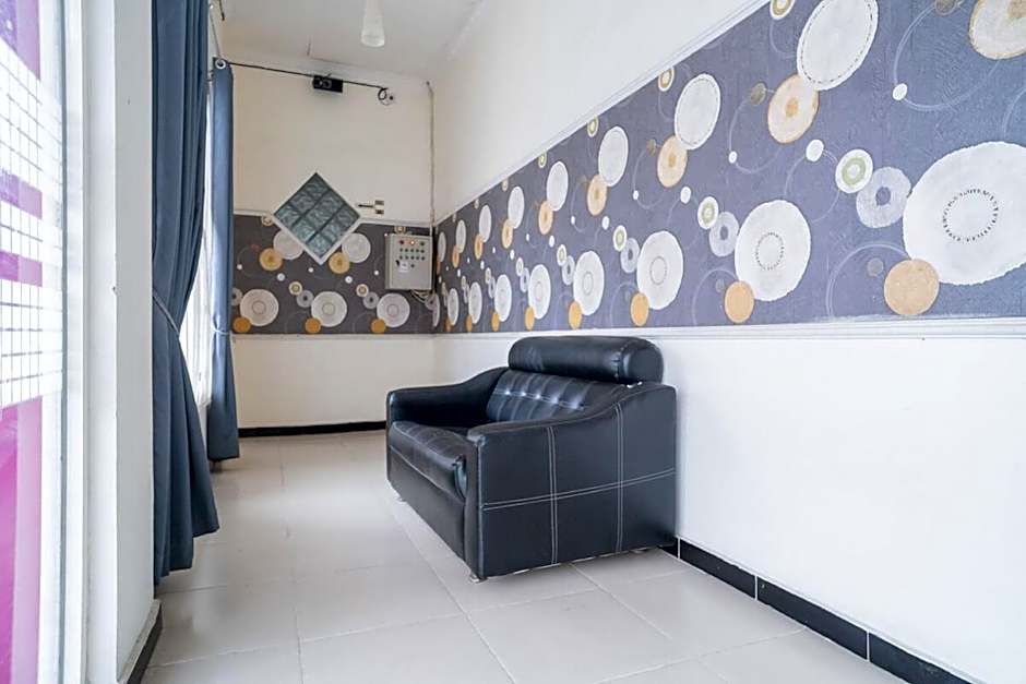 RedDoorz near Uniska Banjarmasin