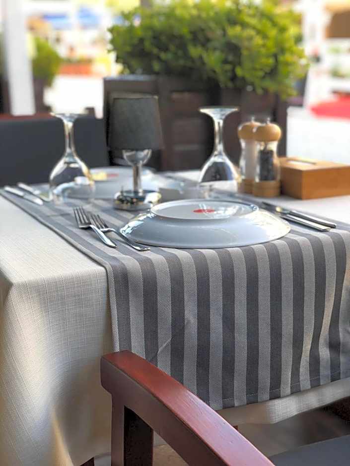 Mimoza Hotel