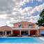 VILLA DES CHENES-Adult only