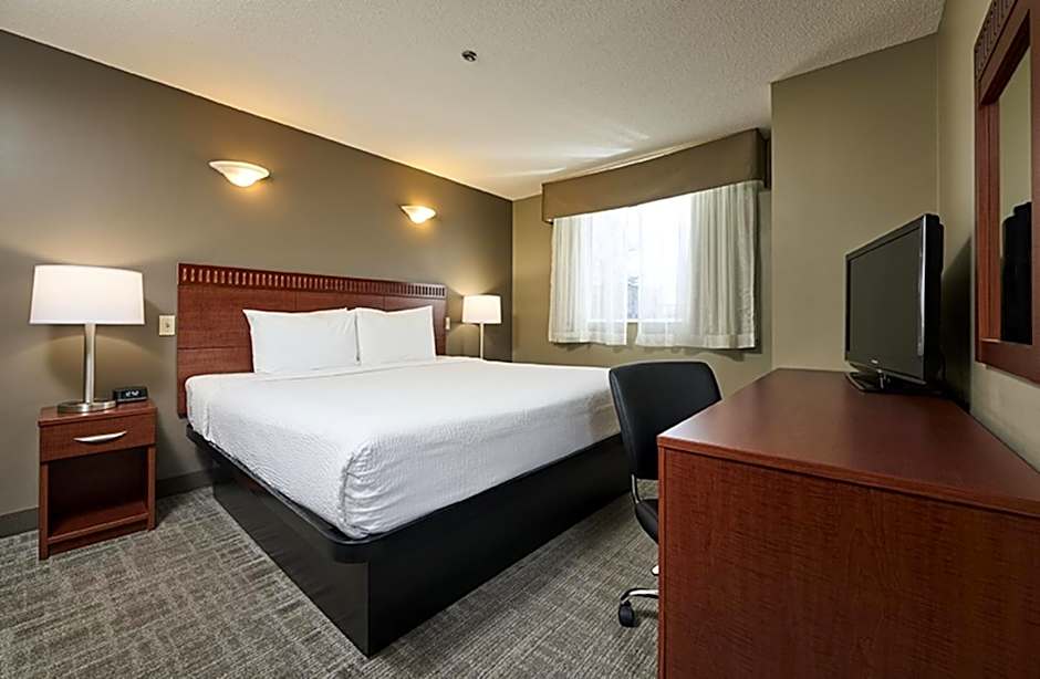 Canad Inns Destination Centre - Fort Garry