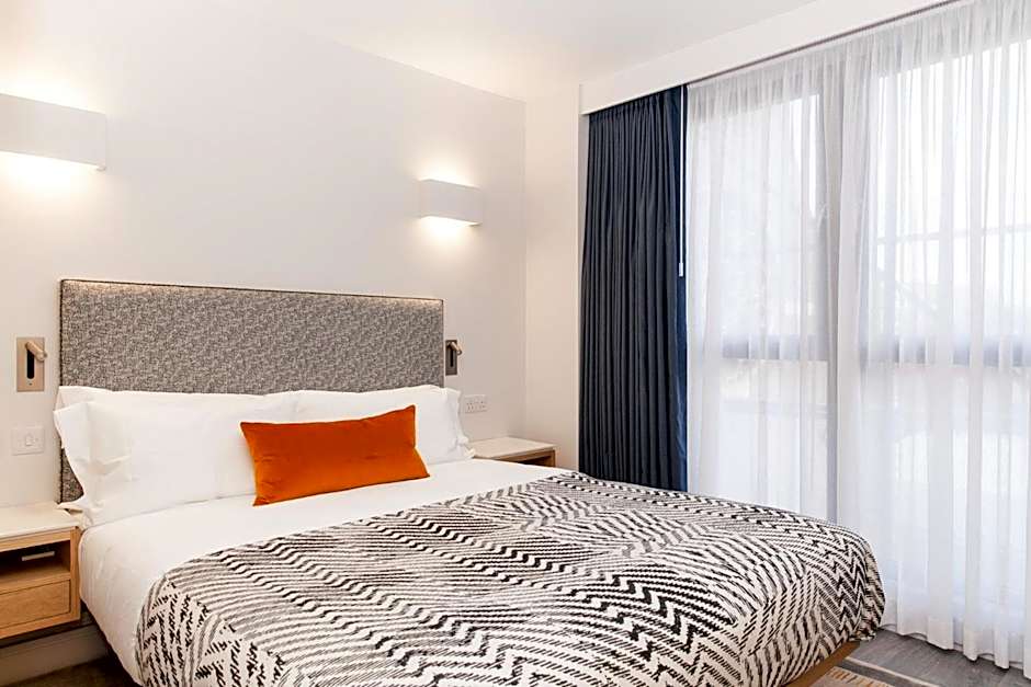 Rockwell East-Tower Bridge