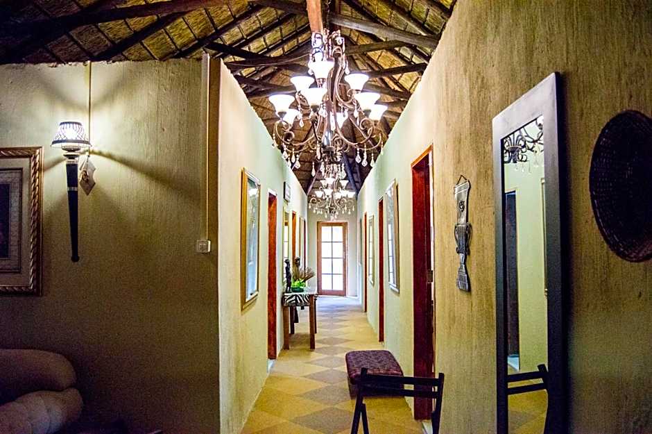 Shangrila-innibos Country Lodge