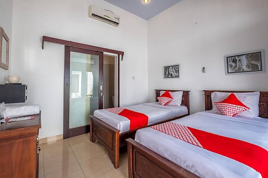 OYO 915 Villa Sari