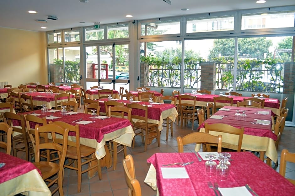 La Lanterna Hotel