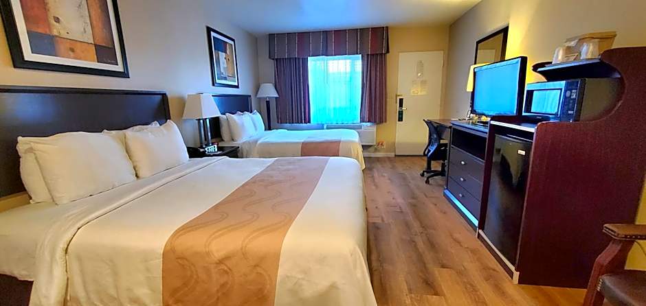 Quality Inn & Suites Anaheim At The Park
