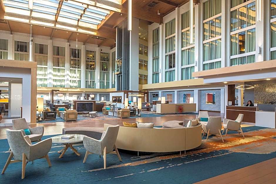 DoubleTree By Hilton Hotel Pittsburgh - Cranberry