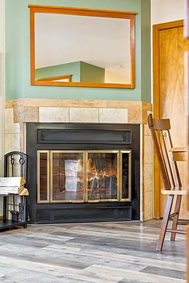 Ponderosa Lodge
