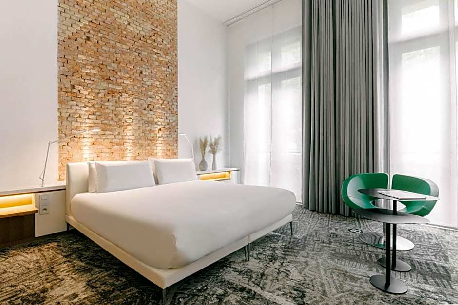 Hotel C2