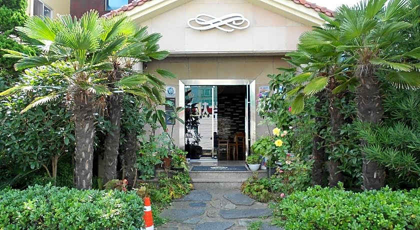 Goodstay Charmant Hotel (Korea Quality)