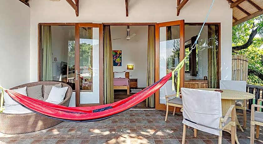 Mango Dive & Bungalow