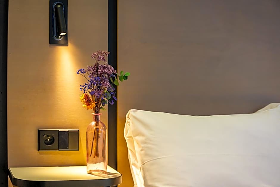 The People - Paris Marais