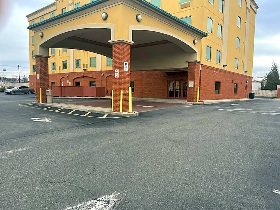 Spark by Hilton Rahway