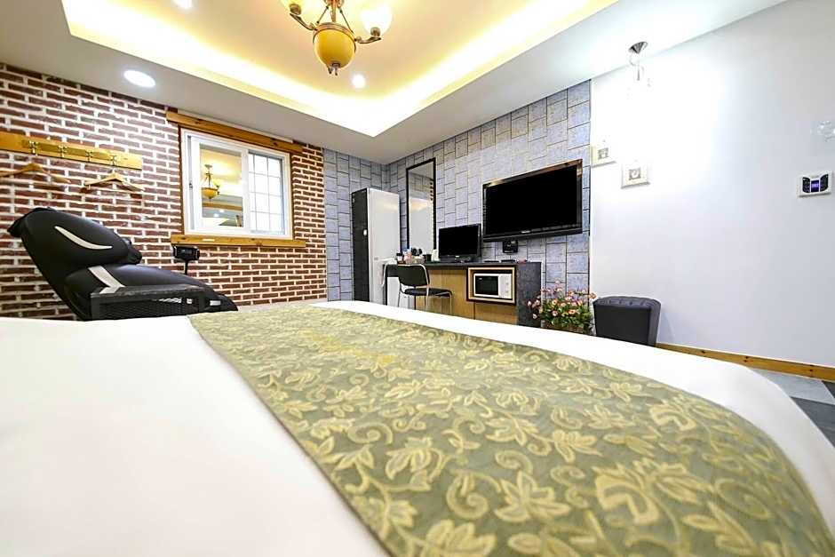 Cheonan Business Hotel