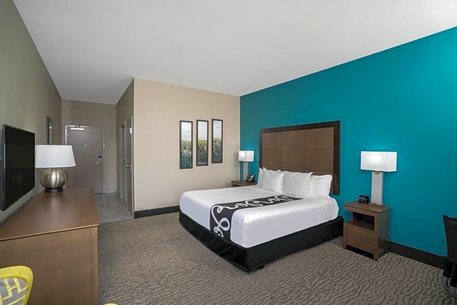 La Quinta Inn & Suites by Wyndham West Memphis