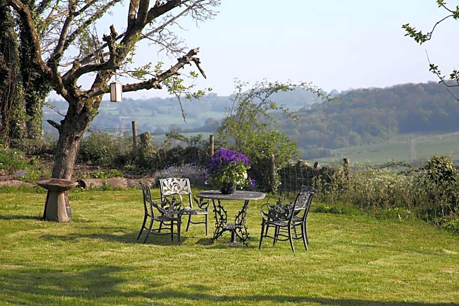 Coombe Lodge Farm House