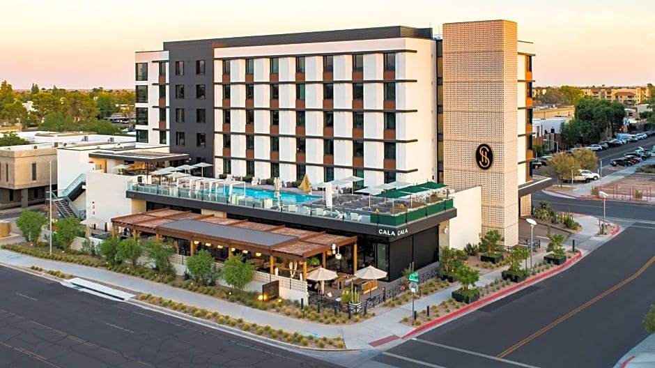Senna House Scottsdale, Curio Collection by Hilton