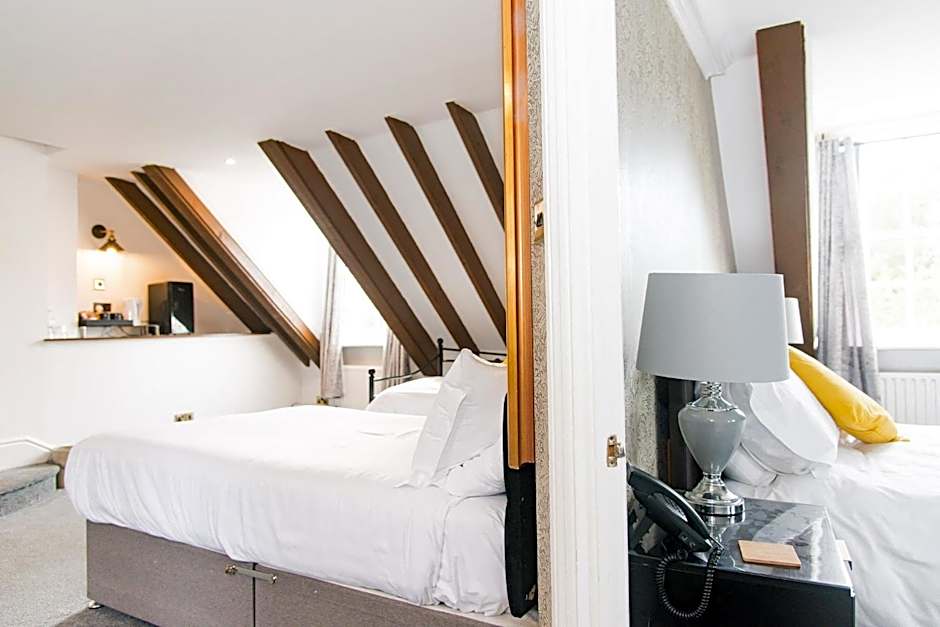 Woodlands Lodge Hotel
