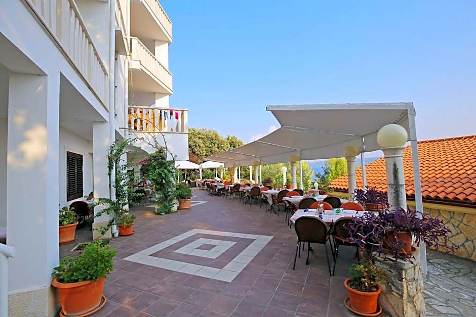 Depadansa Hotel Lucija***