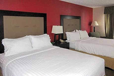 2 Queen Beds, No Smoking, Accessible Room