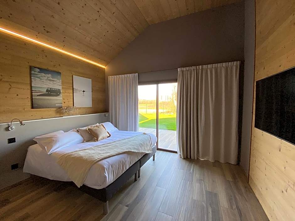 World Hotel