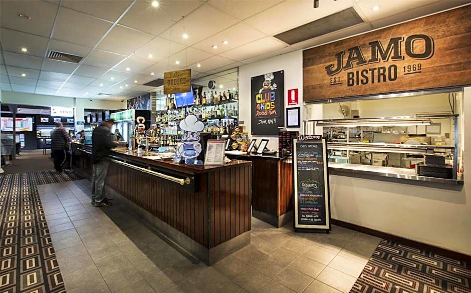 Nightcap at Jamison Hotel