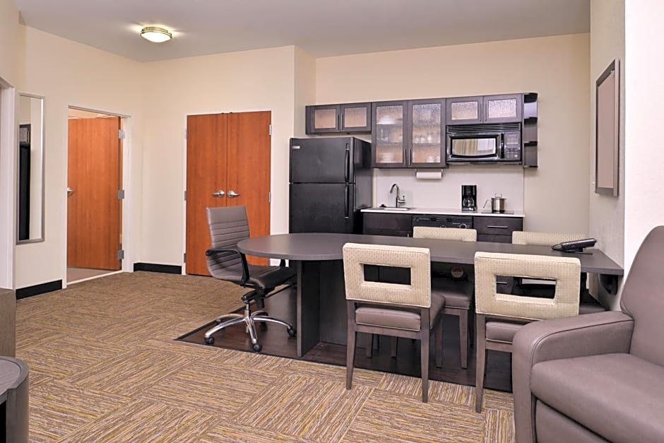 Candlewood Suites Terre Haute