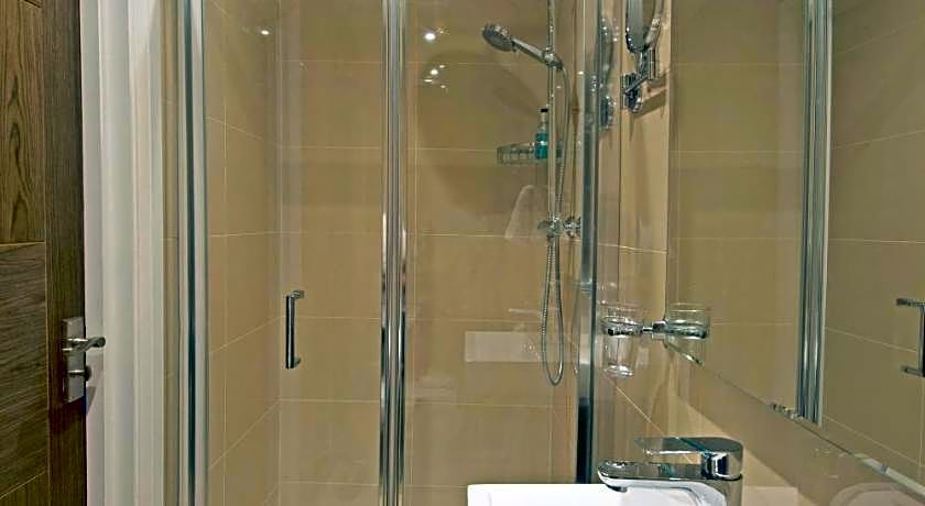 OYO Townhouse 30 Sussex Hotel